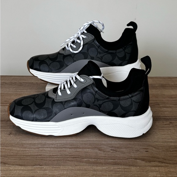 Coach C270 Sig Tech Runner size 10 New - Picture 1 of 6